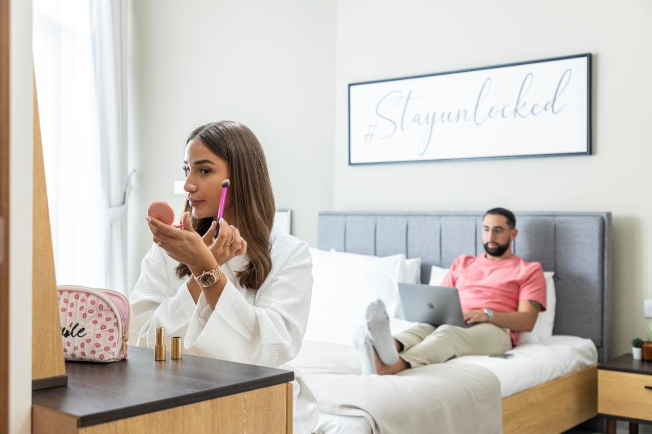 Unlock Waters Edge Apartment Dubai Ngoại thất bức ảnh